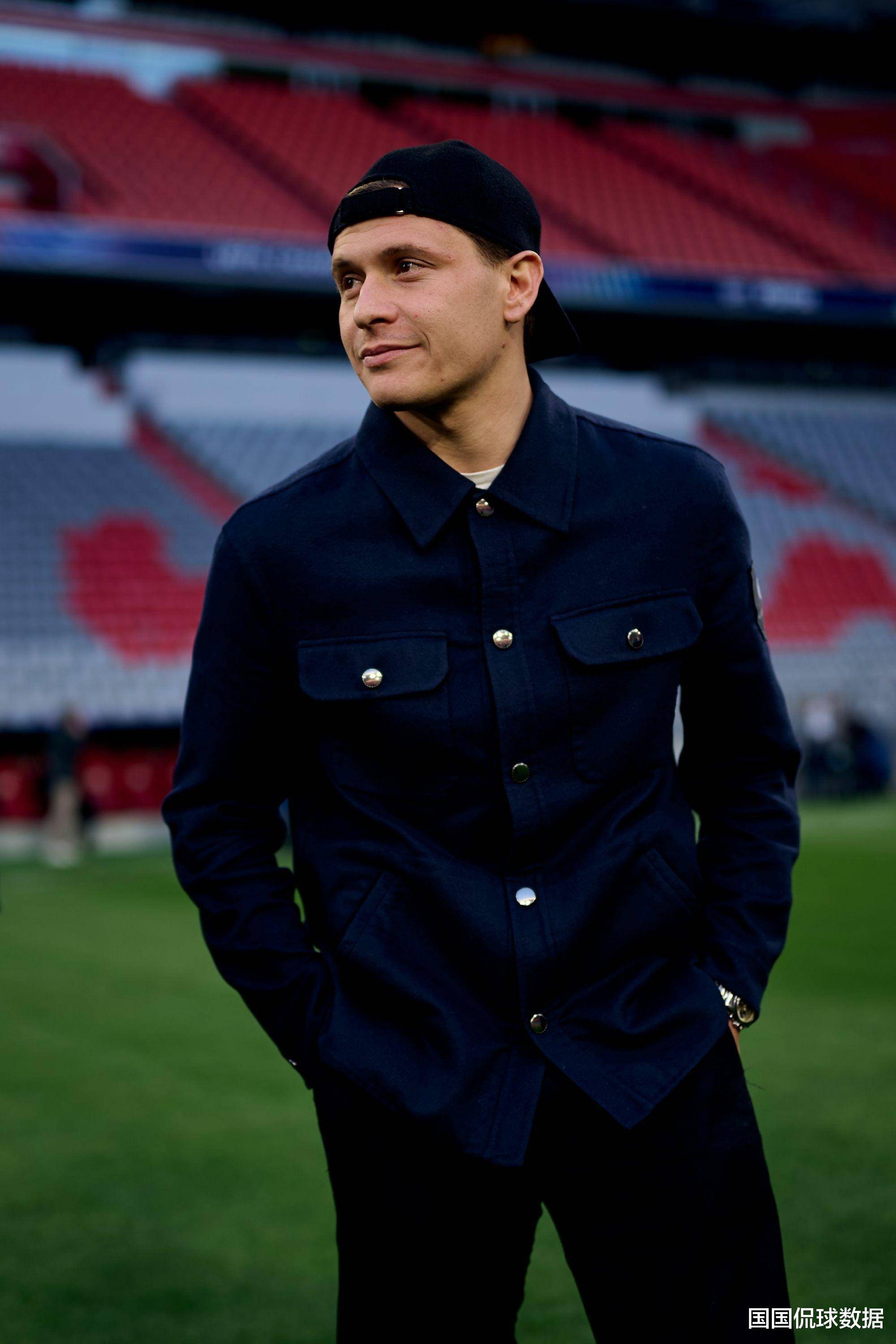 包含意大利杯今夜再迎强敌；拜仁慕尼黑单刀错失；主帅态度——悬念犹存；球队文化再被提及的词条